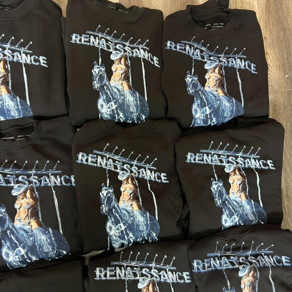 Beyoncé Official Renaissance World Tour Crewneck Sweatshirt Lot Of 12 Sz Medium - Picture 5 of 10